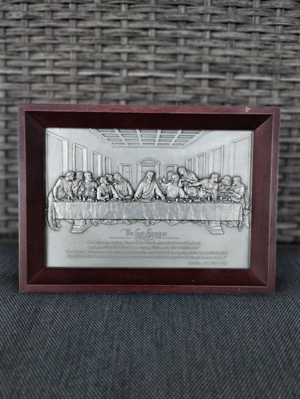 Tumasek Pewter Last Supper Plaque Wood Frame Matthew 26:26-28 8.5"